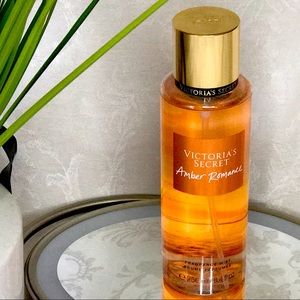Victorias-Secret-Amber-Romance- 8.4 ounces